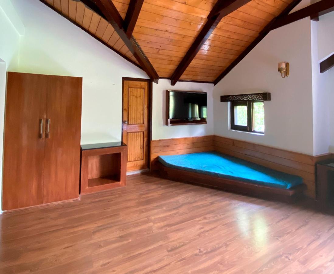 Six Seasons Pahalgam Pahalgām Exteriör bild