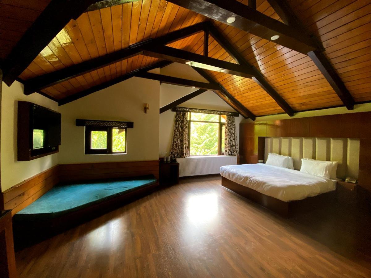 Six Seasons Pahalgam Pahalgām Exteriör bild