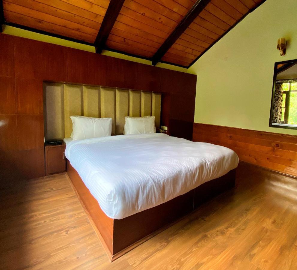 Six Seasons Pahalgam Pahalgām Exteriör bild