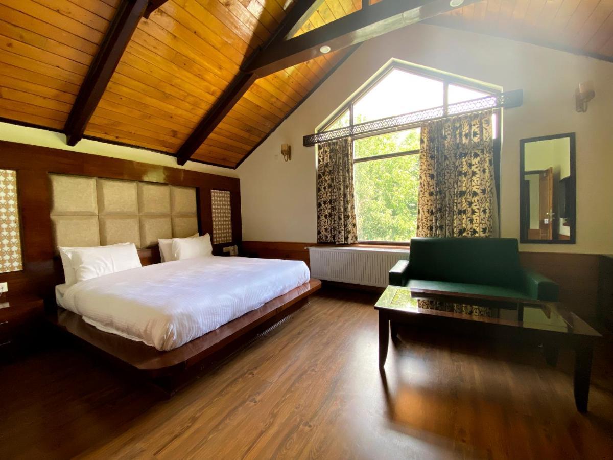 Six Seasons Pahalgam Pahalgām Exteriör bild
